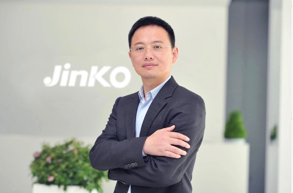 华夏能源网|完美体育李仙德的真爱与情怀：14年坚守光伏，再收获一家上市公司